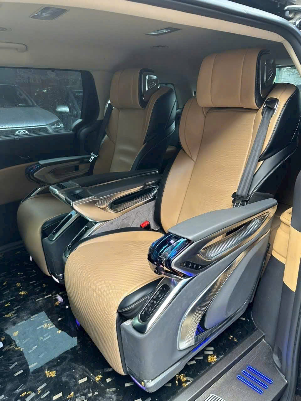 Bảng giá thuê xe Kia Carnival đi tỉnh