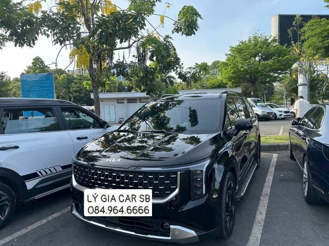 Dịch vụ xe Carnival 7 chỗ đời mới giá rẻ